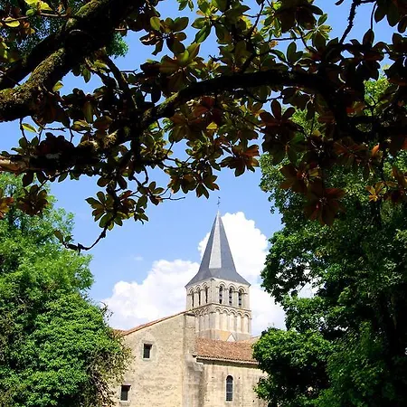Charente D'hotes - *